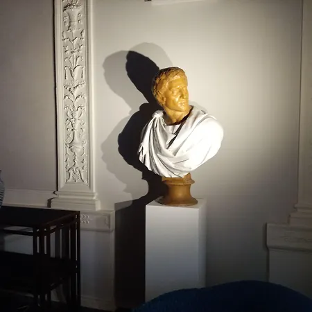 L'obelisque Maison De Luxe